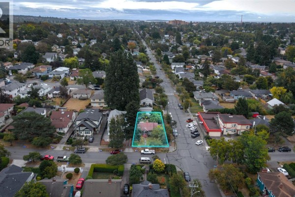 2547 Empire St, Victoria, BC V8T3M5 Photo 3
