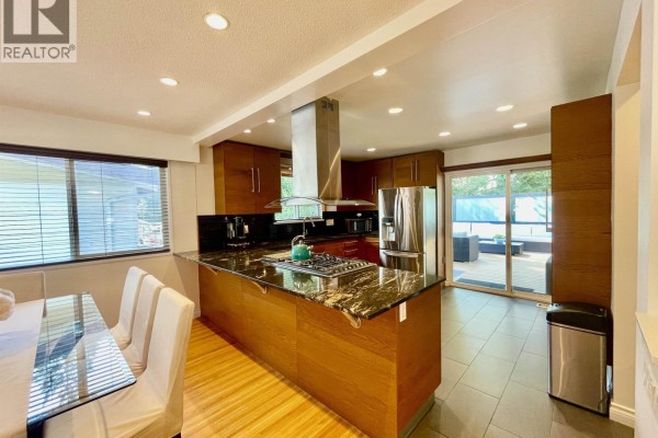 2549 Bendale Road, North Vancouver, BC V7H1G6 Photo 4