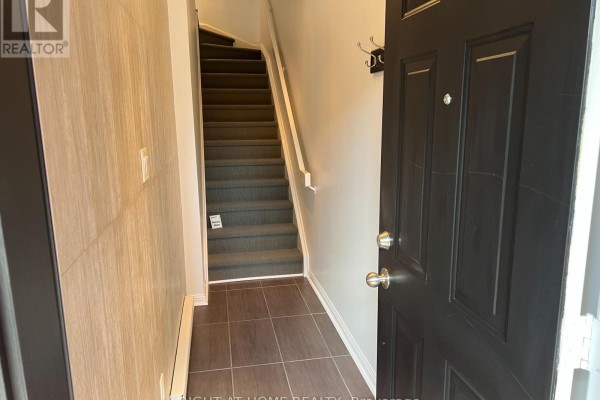 Living room - 255 - 64 Douro Street, Toronto, ON M6K3N4 Photo 2