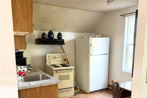255 2nd Street, Brandon, MB, photo 2