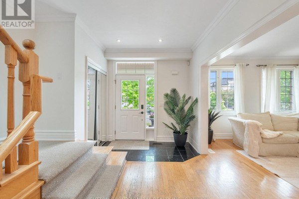 255 Cocksfield Avenue, Toronto, ON, photo 2