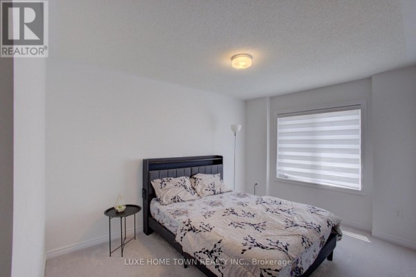Living room - 255 Rea Drive, Centre Wellington, ON N1M0K1 Photo 4