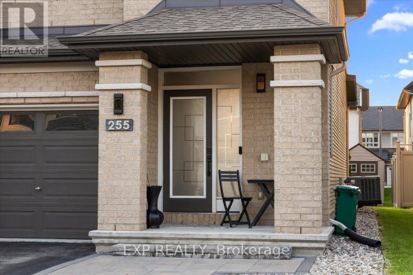 255 Shinleaf Crescent, Ottawa, ON, photo 2