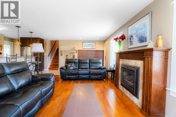 255 St Paul Street W, Kamloops, BC, photo 3