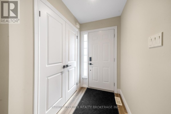 Bathroom - 255 Wild Rose Drive, Gravenhurst), ON P1P0B4 Photo 4
