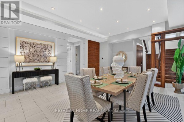 Dining room - 255 Willowdale Avenue, Toronto, ON M2N4Z8 Photo 5