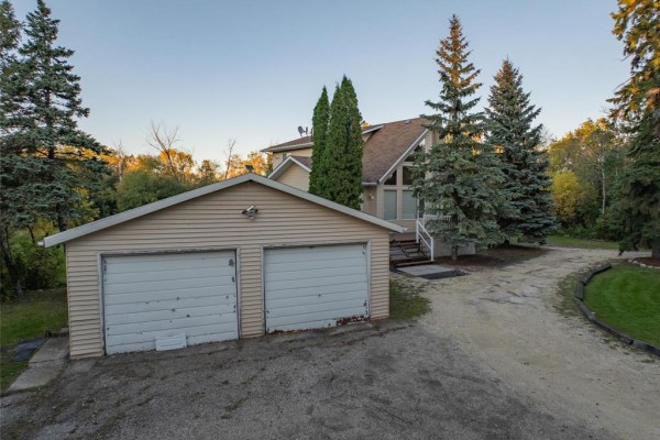 Sunroom - 2555 Garven Road, East St Paul, MB R2E1C9 Photo 3