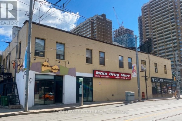 2558 Danforth Avenue, Toronto, ON, photo 3