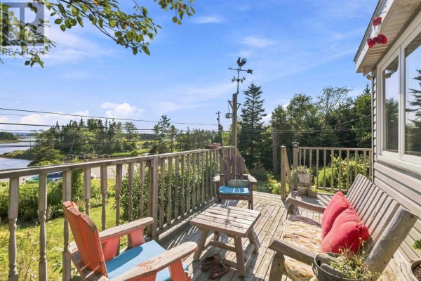 Dining nook - 2559 Lawrencetown Road, Lawrencetown, NS B2Z1L1 Photo 2