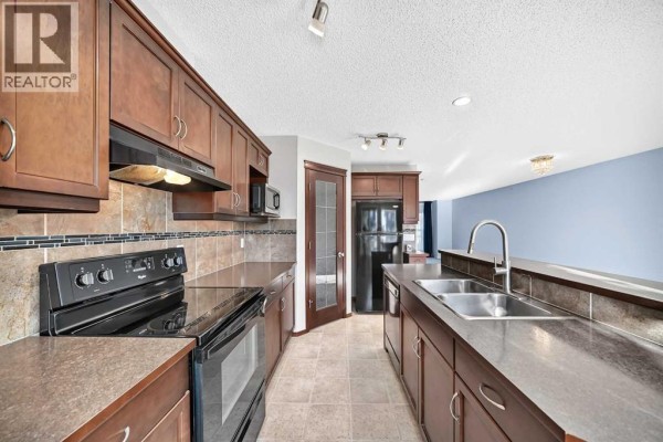 Pantry - 256 Autumn Green Se, Calgary, AB T3M0H4 Photo 5