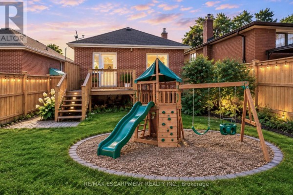 256 East 25th Street, Hamilton, ON, photo 3