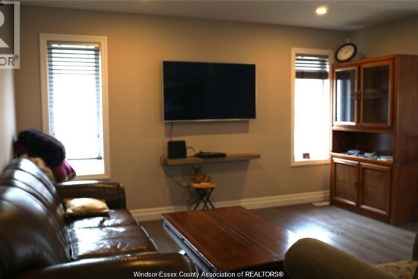 256 Jewel, Lasalle, ON, photo 3
