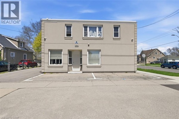 256 Lincoln Street, Welland, ON L3B4N1 Photo 2