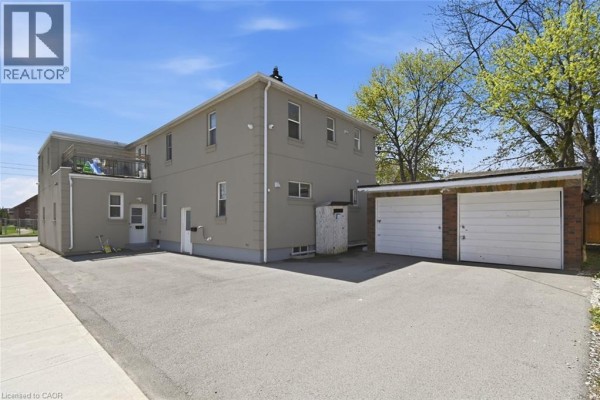 256 Lincoln Street, Welland, ON L3B4N1 Photo 3