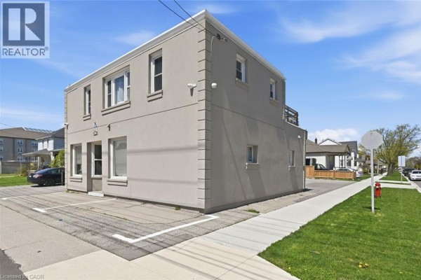 256 Lincoln Street, Welland, ON L3B4N1 Photo 4