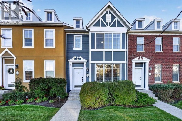 256 Rainbow Falls Drive, Chestermere