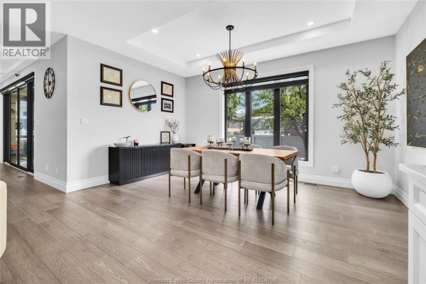 256 Xavier Circle, Lakeshore, ON, photo 3