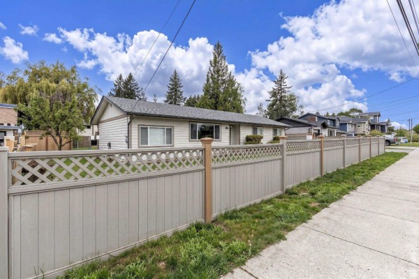 2561 Ross Road, Abbotsford, BC V4X1J3 Photo 4