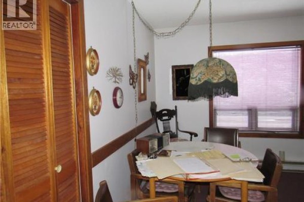 Full bathroom - 2565 3a Highway, Castlegar, BC V1N4P5 Photo 5