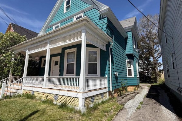 257 Bentinck Street, Cape Breton, NS B1P1H1 Photo 2