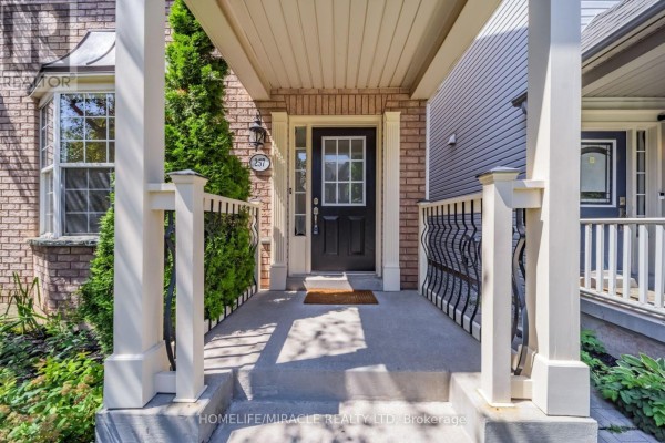 257 Gatwick Drive, Oakville, ON, photo 2