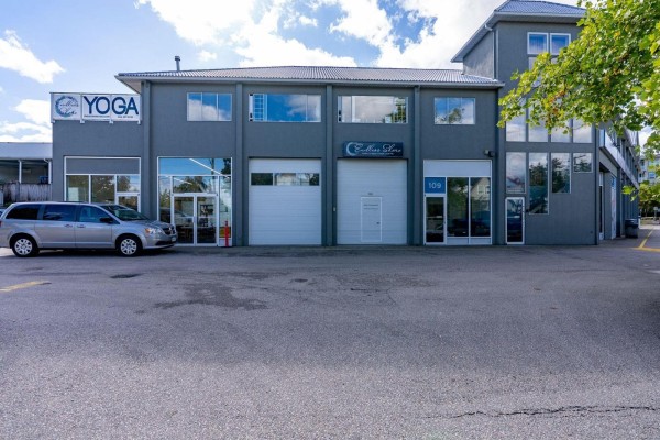 2570 King George Boulevard, Surrey, BC V4P1H5 Photo 4