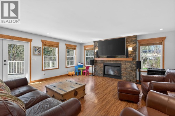 25700 116 Avenue, Maple Ridge, BC V4R1Z6 Photo 5