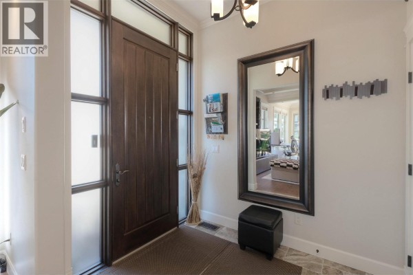 3pc Bathroom - 2571-2575 Abbott Street, Kelowna, BC V1Y9T9 Photo 5
