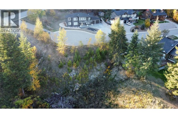 2571 Cedar Ridge Court, Lumby, BC, photo 3
