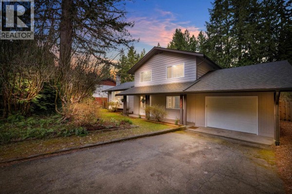 2572 The Boulevard, Squamish, BC V0N1T0 Photo 2