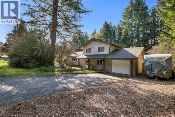 2572 The Boulevard, Squamish, BC V0N1T0 Photo 3