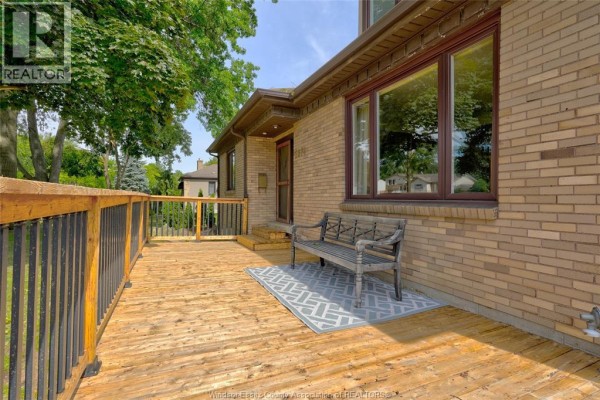 3pc Ensuite bath - 2574 Buckingham, Windsor, ON N8T2B6 Photo 3