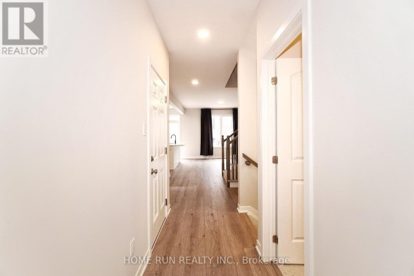 258 Catnip Crescent, Ottawa, ON K2W0P6 Photo 3