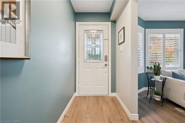 4pc Ensuite bath - 258 Dearborn Boulevard, Waterloo, ON N2J4Y6 Photo 3