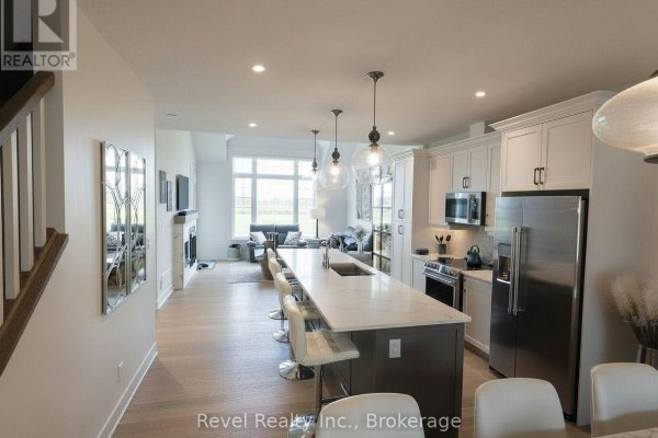 258 Ironwood Way, Georgian Bluffs, ON, photo 2