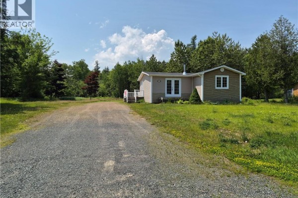 258 Rue Principale, Pointe Verte, NB, photo 2