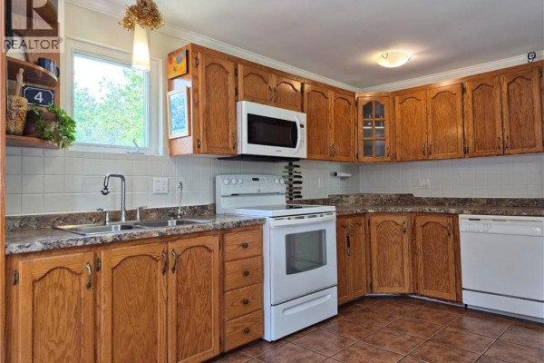 258 Rue Principale, Pointe Verte, NB E8J2W8 Photo 5
