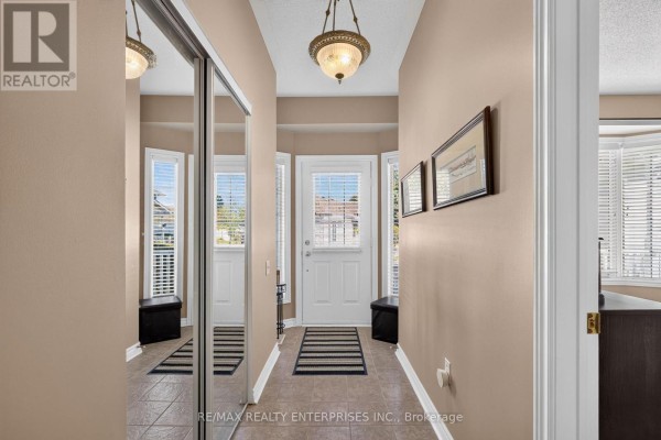 Dining room - 258 Silverbirch Boulevard, Hamilton, ON L8N0A3 Photo 2