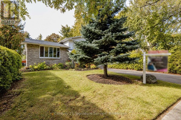 Kitchen - 2588 Pinkwell Drive, Mississauga, ON L5K2B4 Photo 3