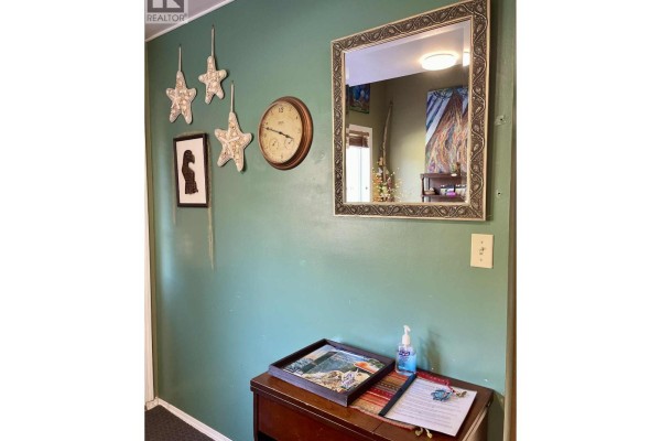 Laundry room - 259 20 Mackenzie Highway, Hagensborg, BC V0T1H0 Photo 3