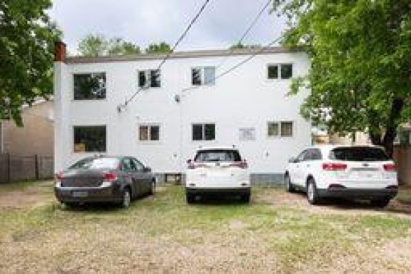 259 Mckay Avenue, Winnipeg, MB R2G0N3 Photo 2