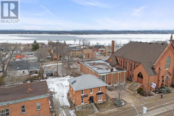 259 Pembroke Street E, Pembroke, ON K8A3J9 Photo 4