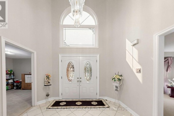 Bedroom - 2590 Ambercroft Trail, Mississauga, ON L5M4K3 Photo 4