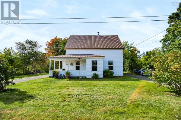 Laundry / Bath - 2599 Barronsfield Road, River Hebert, NS B0M1G0 Photo 3