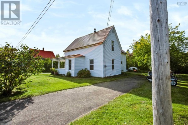 Storage - 2599 Barronsfield Road, River Hebert, NS B0M1G0 Photo 4