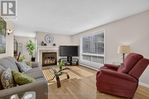 Kitchen - 25a - 778 St. Andre Drive, Ottawa, ON K1C4R6 Photo 4