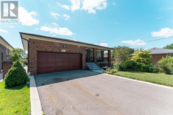 25a St Andrews Boulevard, Toronto, ON, photo 3