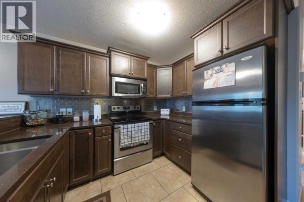 Bedroom - 26, 1407 53 Avenue, Lloydminster, AB T9V2J5 Photo 5