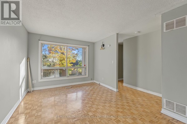 26 - 275 Blake Street, Barrie, ON L4M1K7 Photo 3