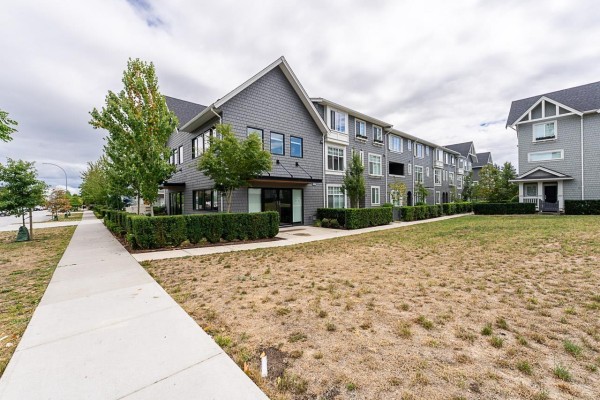 26 15850 85 Avenue, Surrey, BC, photo 2